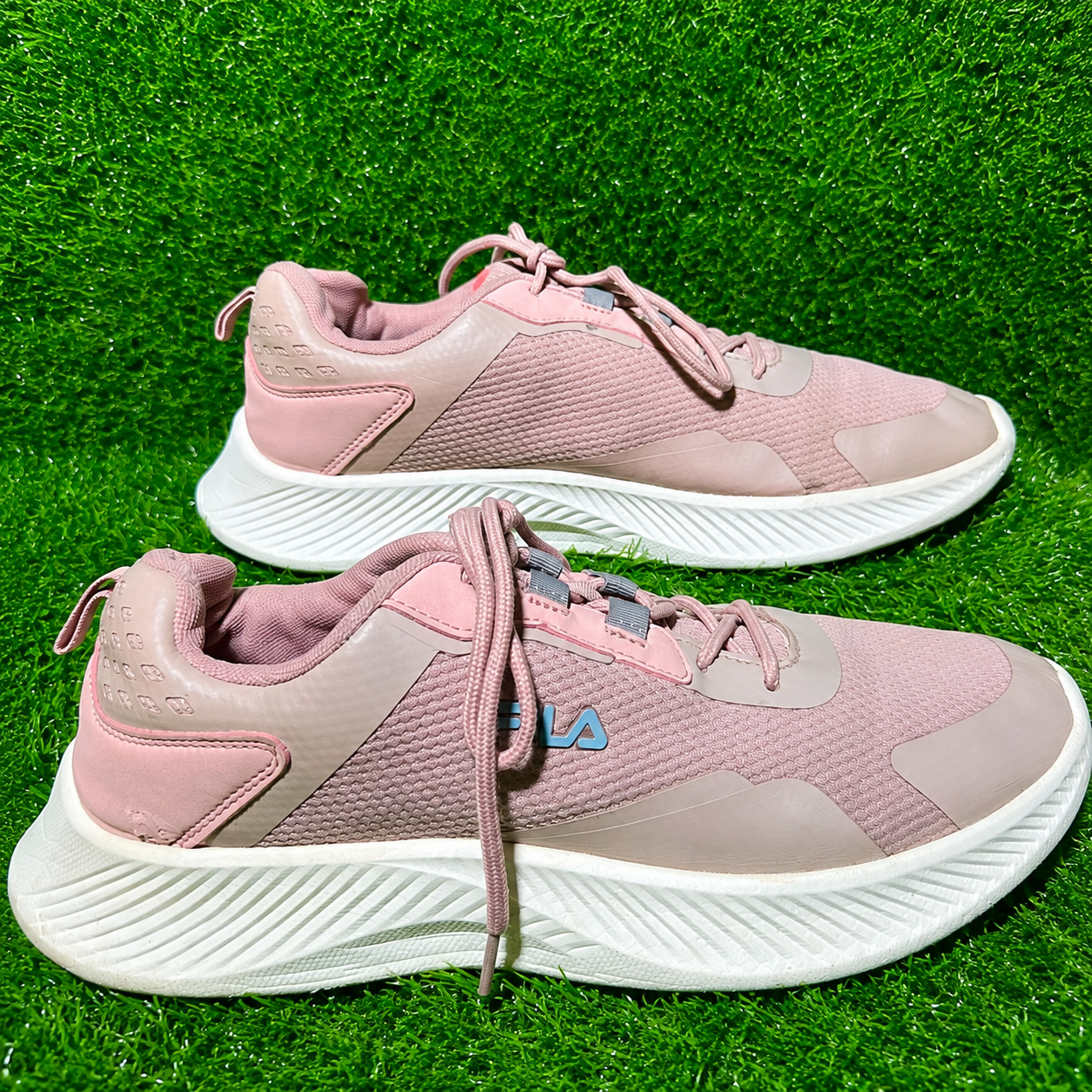 FILA Women's Lightweight Sports Running Shoes – Pink