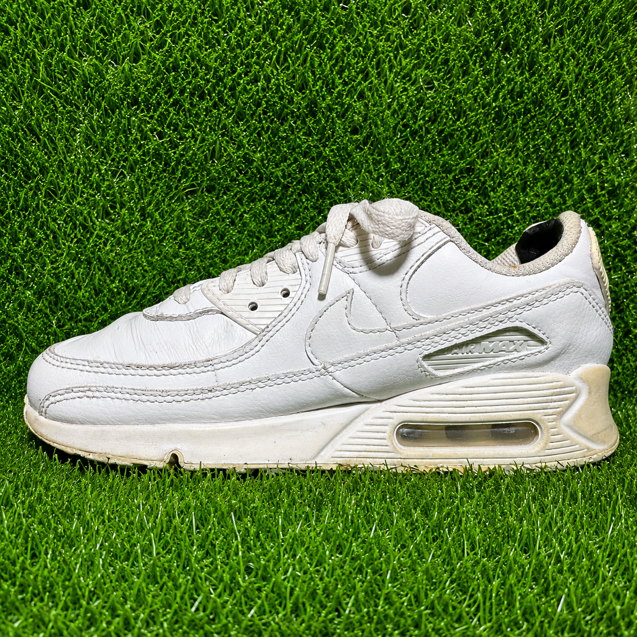 Nike Air Max White Casual & Running Shoes
