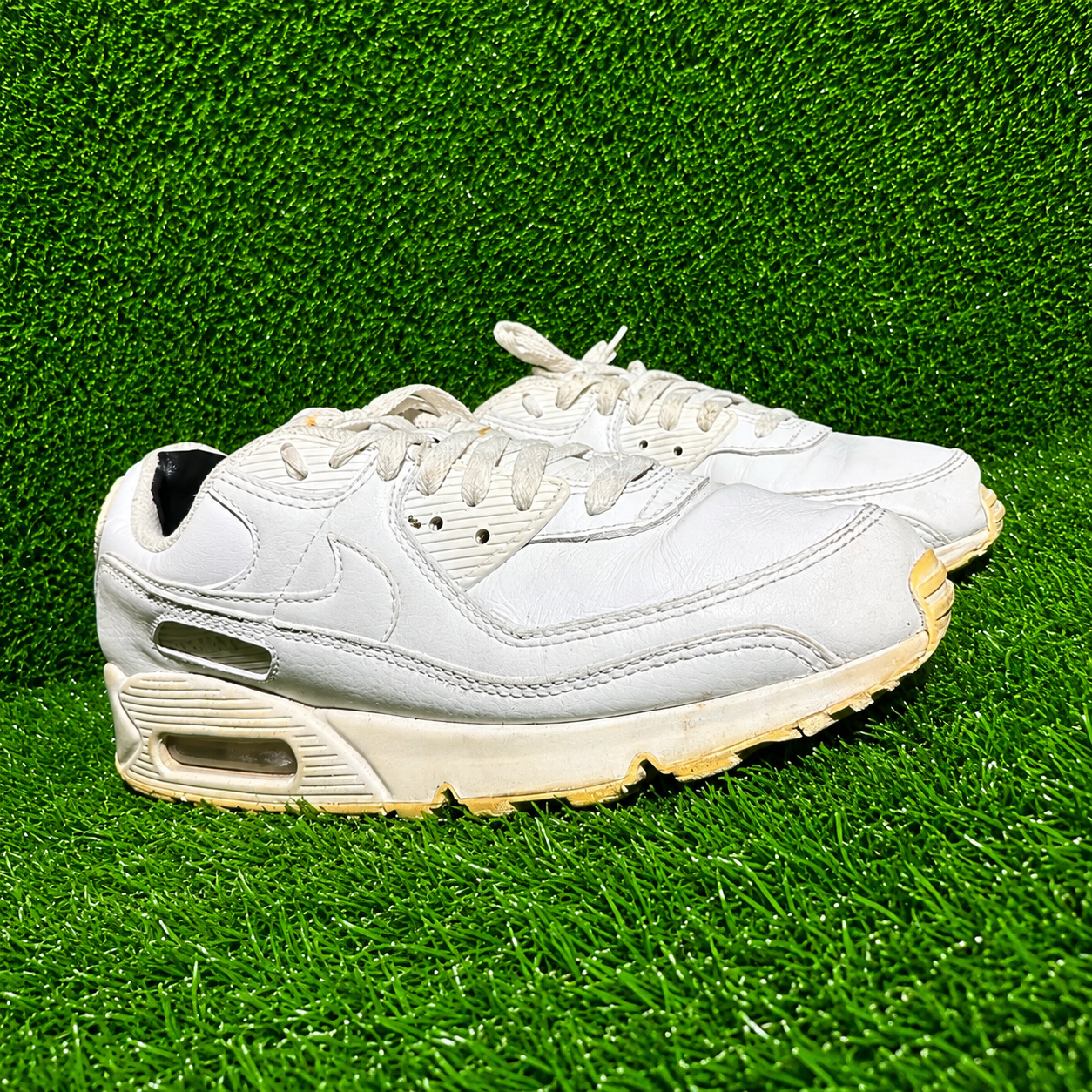 Nike Air Max White Casual & Running Shoes