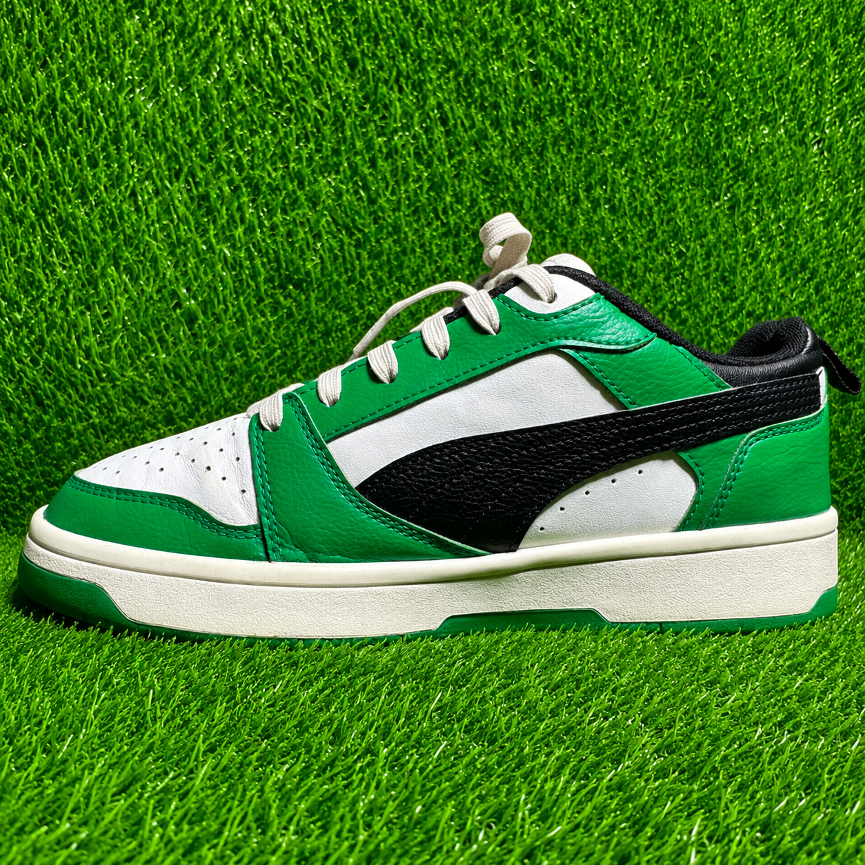 Green & White Casual Sneakers for Men