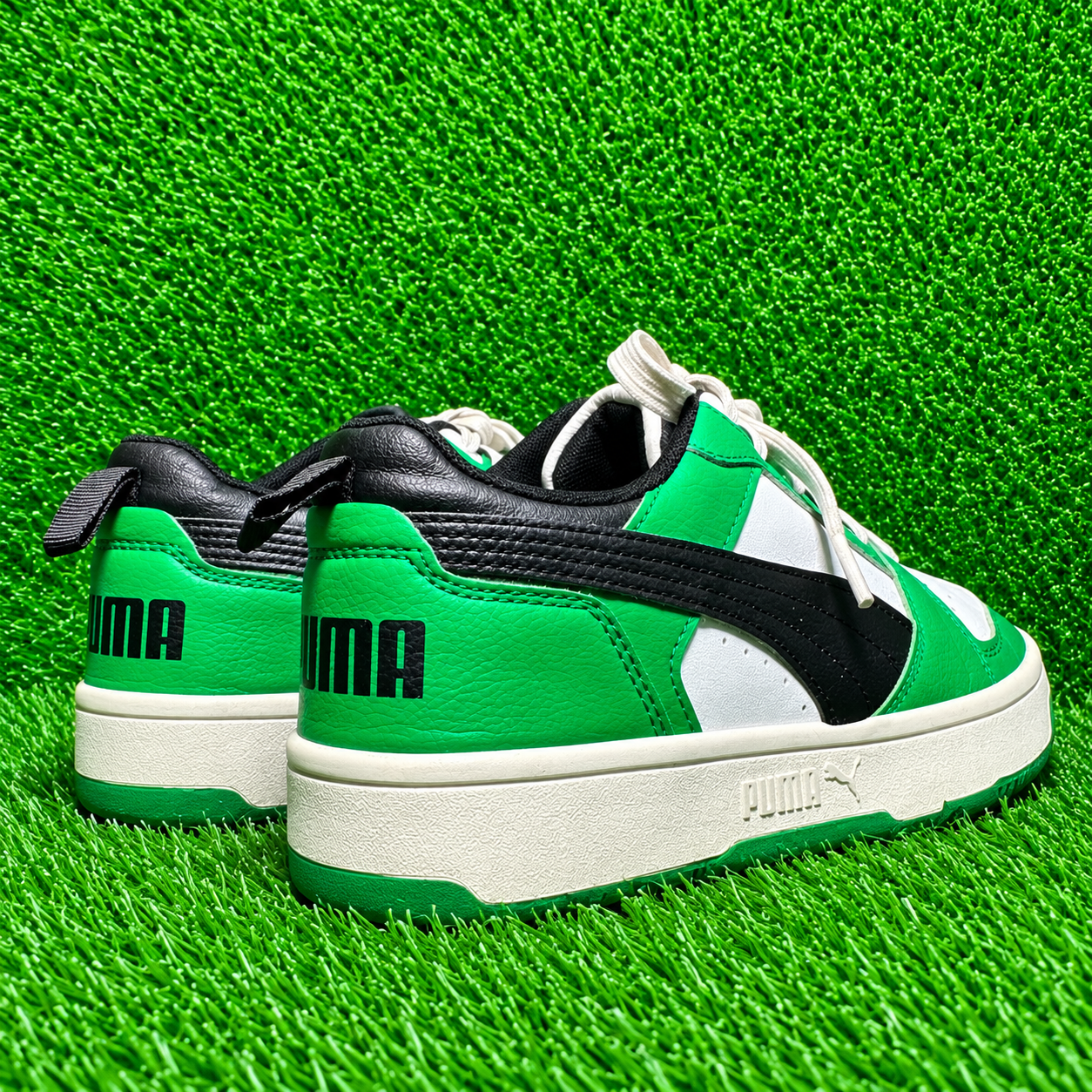 Green & White Casual Sneakers for Men