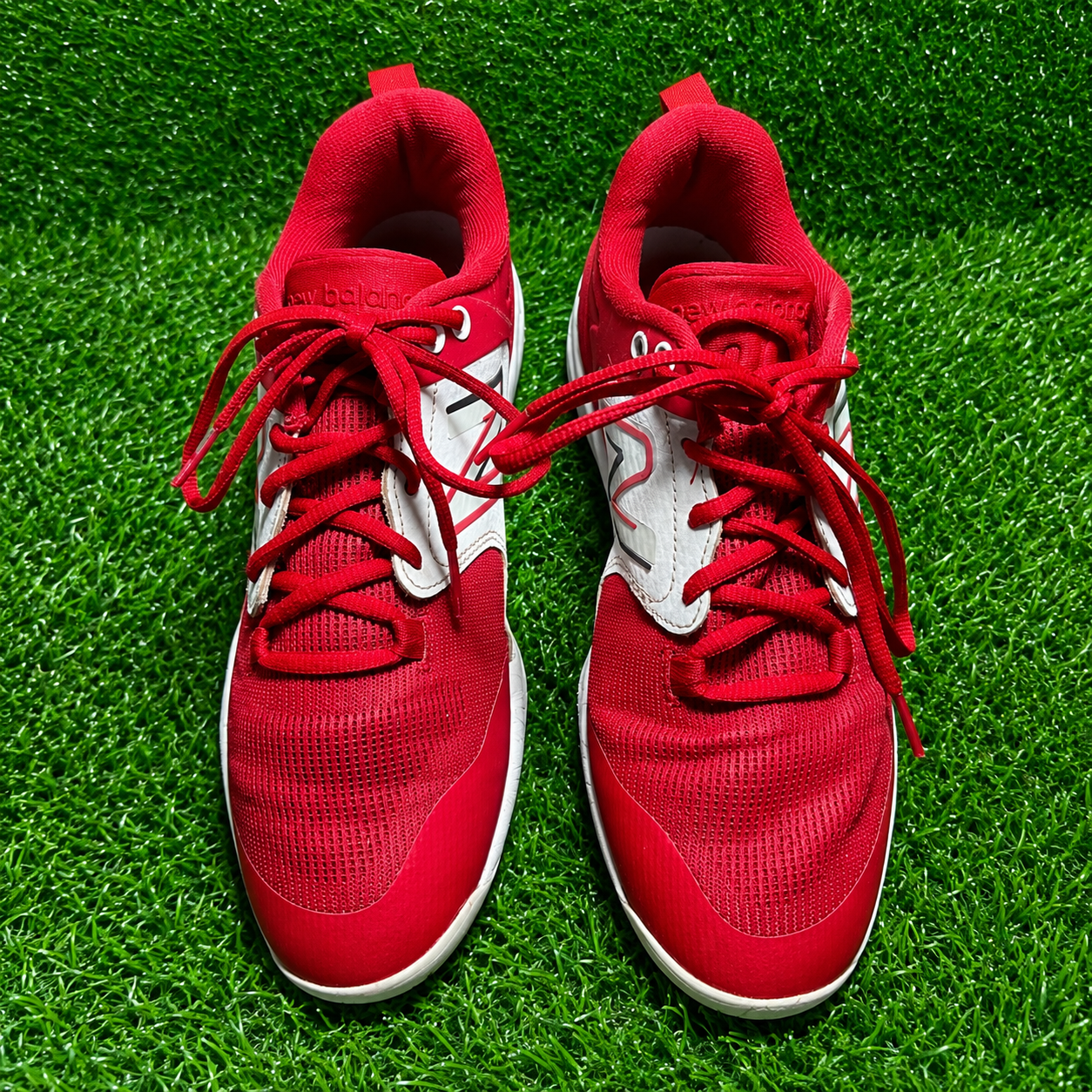 Red & White Lightweight Sports Shoes for Men