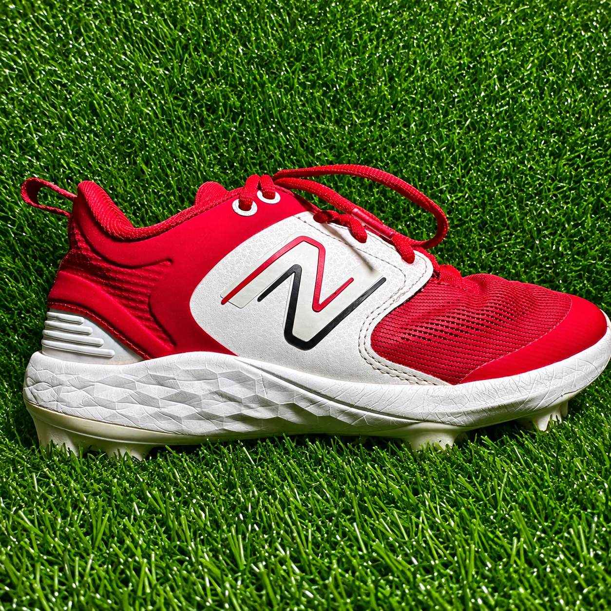 Red & White Lightweight Sports Shoes for Men