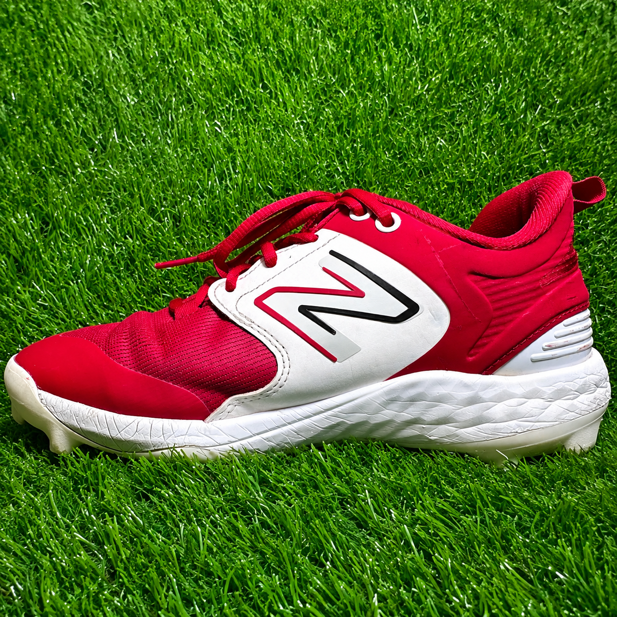 Red & White Lightweight Sports Shoes for Men